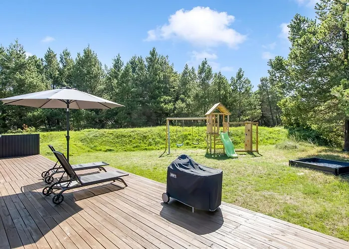 Joseline - 1-8km From The Sea By Interhome